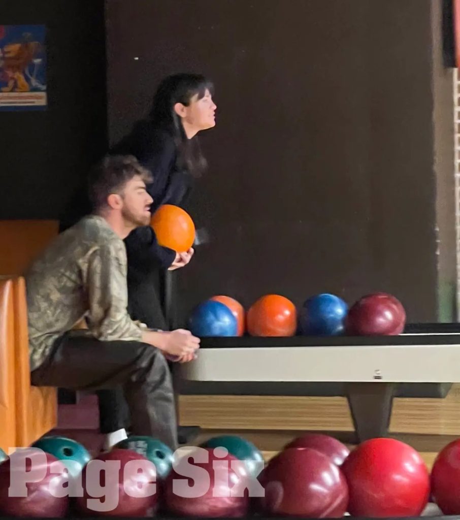 Selena Gomez and Drew Taggart Spotted Kissing at an NYC Club