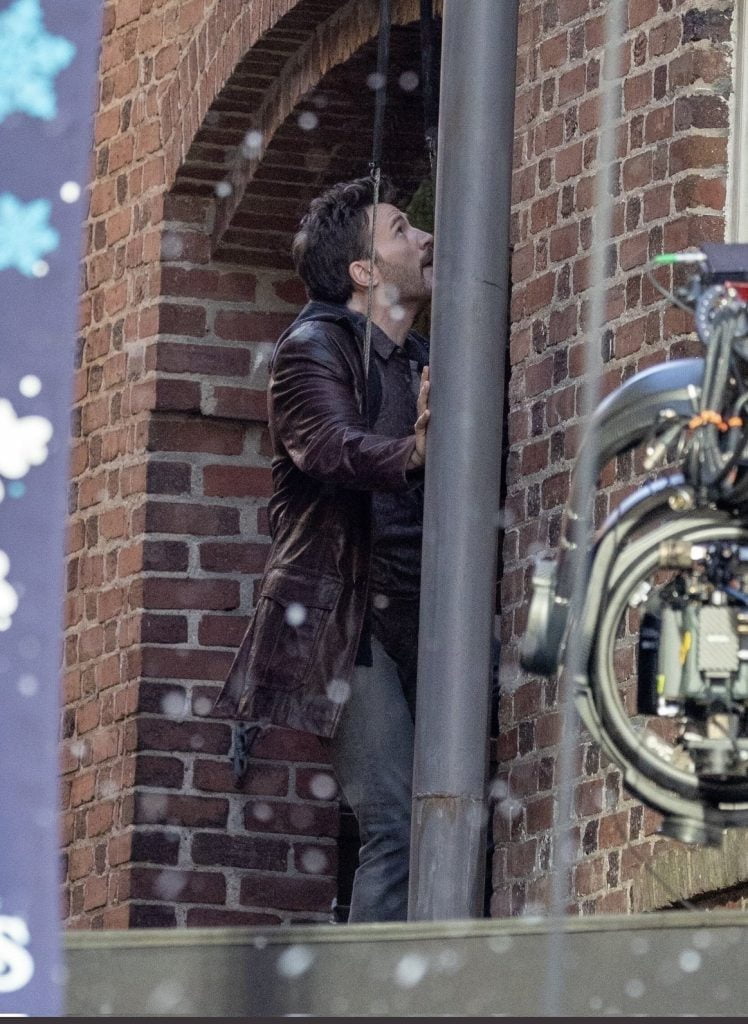 Chris Evans Is Doing His Own Stunts For ‘Red One’