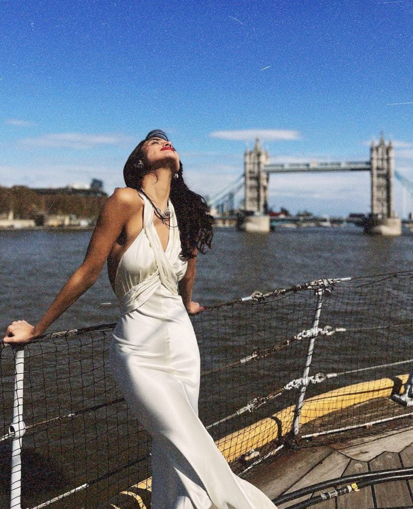 Recently, the first look at Eiza Gonzalez on the set of "The Ministry of Ungentlemanly Warfare" dropped. See it below.