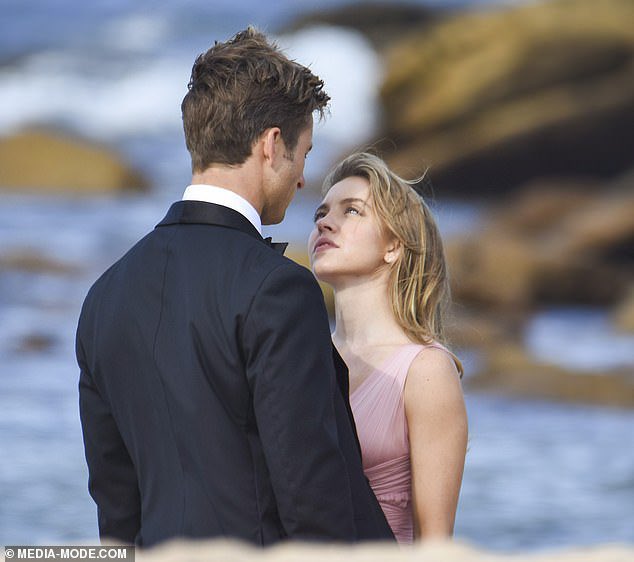 Sydney Sweeney and Glen Powell spotted In Maroubra Beach