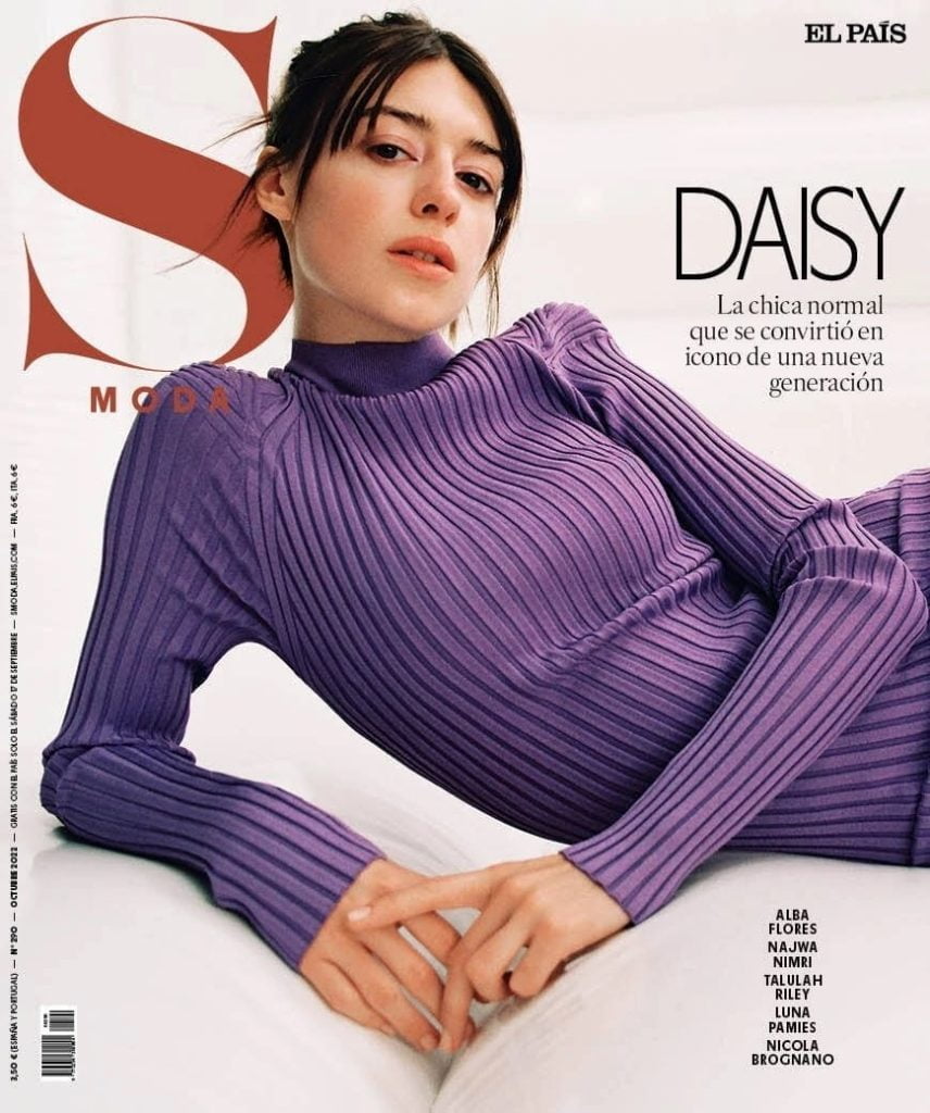 Daisy Edgar-Jones Covers The September 2022 Issue of S Moda Magazine