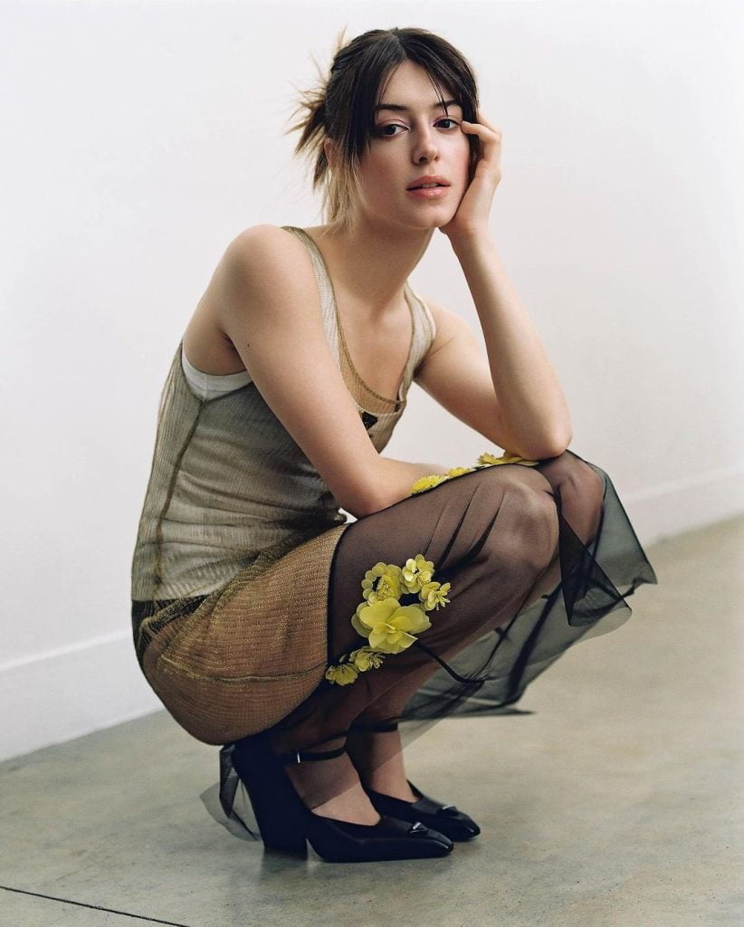 Daisy Edgar-Jones Covers The September 2022 Issue of S Moda Magazine