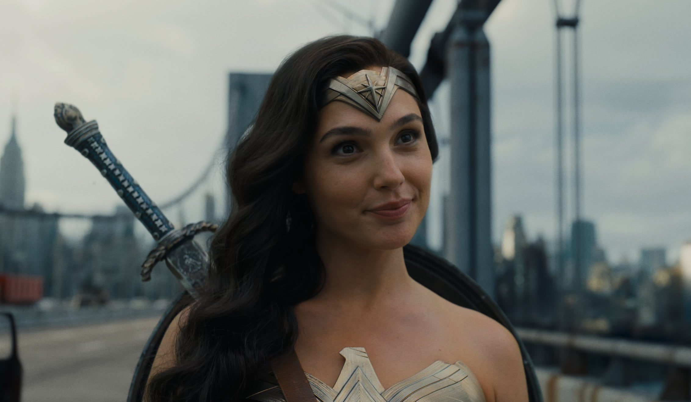 Watch Wonder Woman's Epic Cameo In DC's The Flash