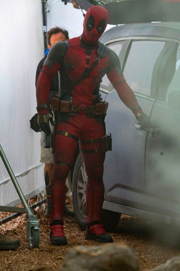 First Look: Ryan Reynolds in Deadpool Costume on "Deadpool 3" Set