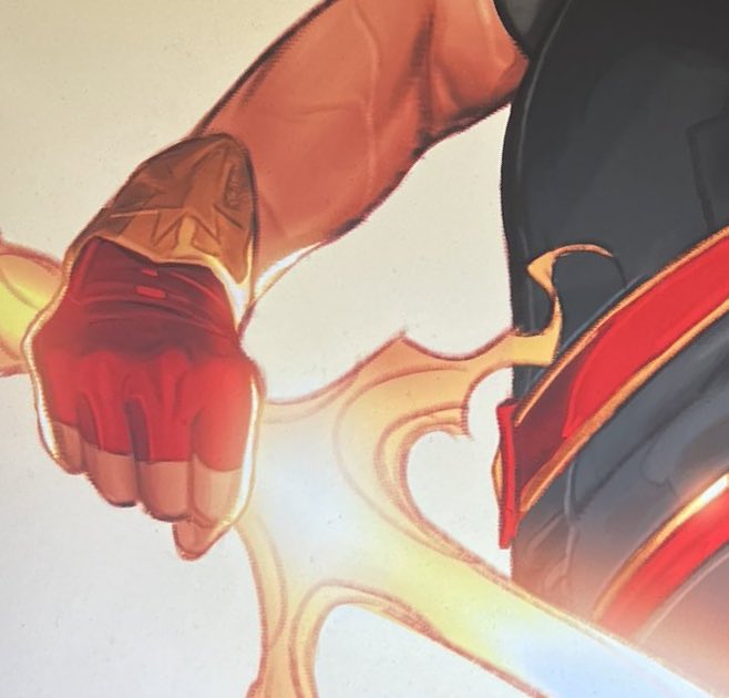 Captain Marvel's New Permanent Suit Is Coming to the MCU