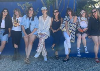 Dakota Johnson and TeaTime Team: New Photo Revealed