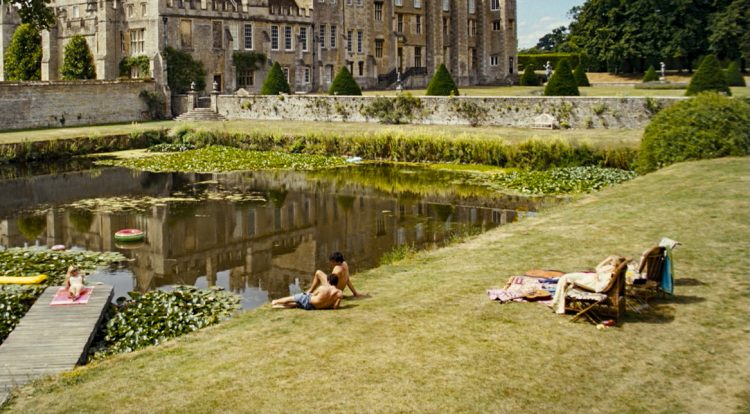 First Look at Emerald Fennell's 'Saltburn' Revealed