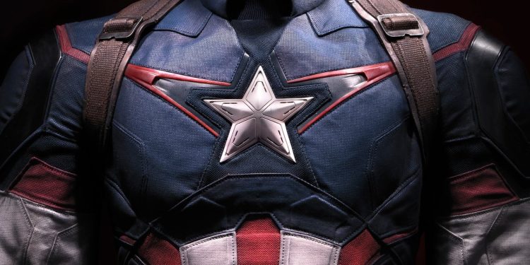 First Look Of Sam Wilson's Upgraded Captain America Suit In 'Captain ...