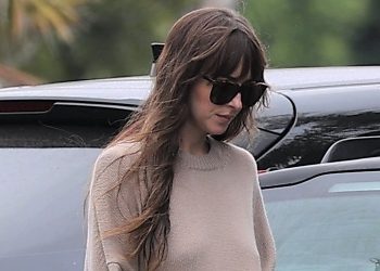 Dakota Johnson Spotted at Malibu Farmer's Market in Malibu