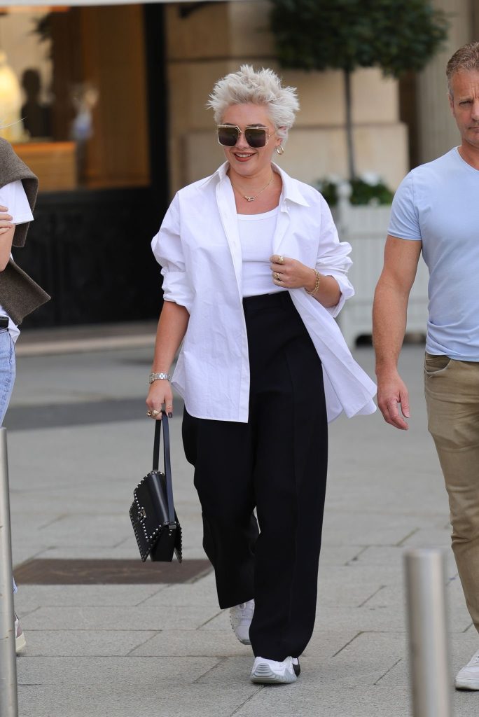Florence Pugh Arrives with Grey Hair for Paris Fashion Week