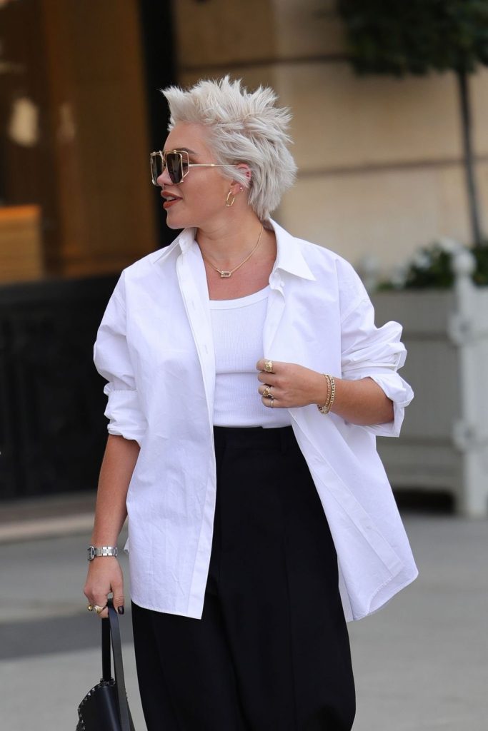 Florence Pugh in Paris new