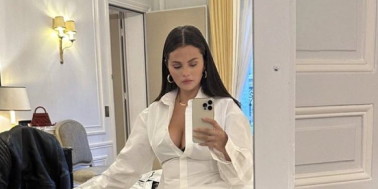 Selena Gomez's Paris Arrival Sparks Fashion Week Speculation