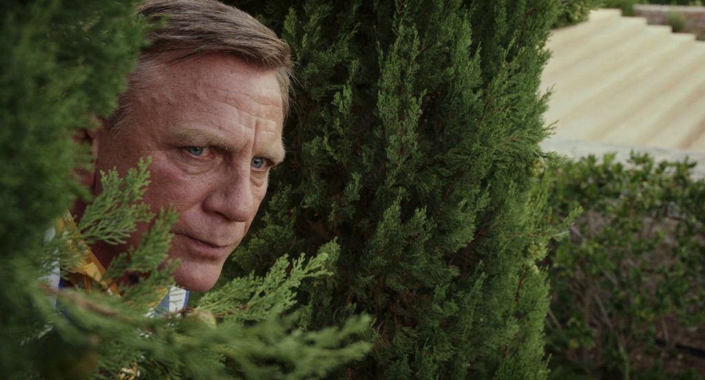 Rian Johnson Resumes 'Knives Out 3' Production Post WGA Strike