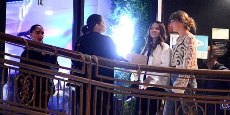 Taylor Swift Selena Gomez and Zoe Kravitz Dine at Sushi Park in West Hollywood