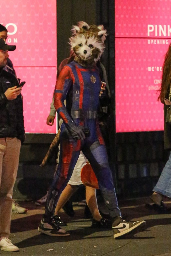 Taylor Lautner and Taylor Lautner Transform into Timothée Chalamet and Pete Davidson