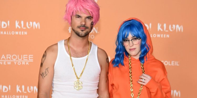 Taylor Lautner and Taylor Lautner Transform into Timothée Chalamet and Pete Davidson