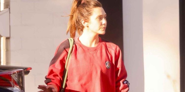 Elizabeth Olsen Spotted Leaving Pilates Class in Studio City, California