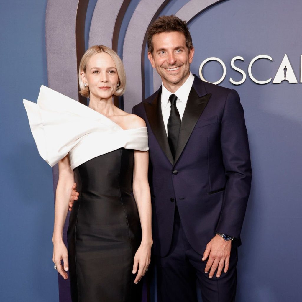 Carey Mulligan and Bradley Cooper