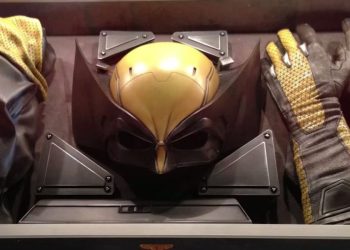 First Look at Hugh Jackman's Wolverine Cowl Revealed