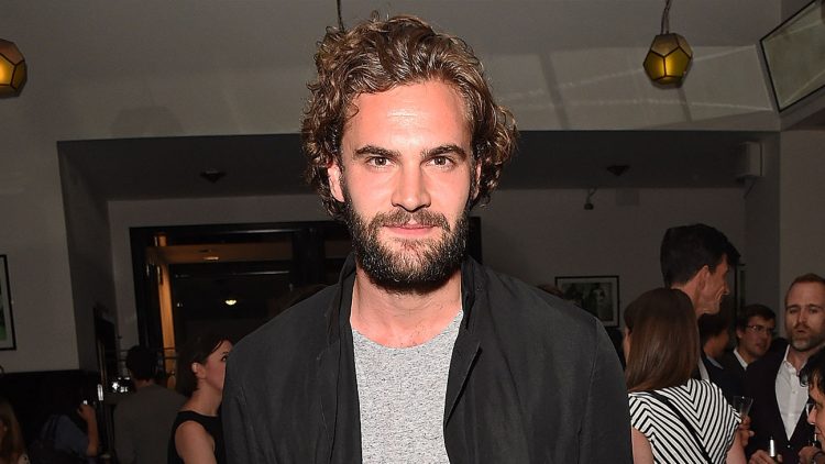 Tom Bateman Joins 'Hedda' Cast, Replacing Callum Turner