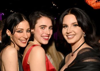Caroline Polachek, Margaret Qualley