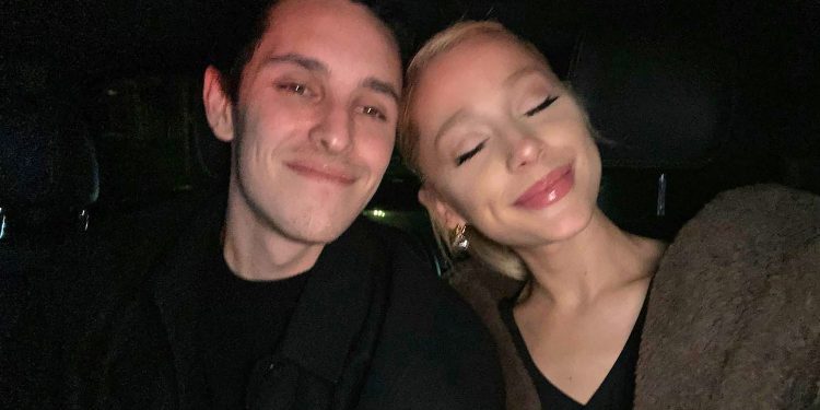 Ariana Grande Reportedly to Make $1.25 Million One-Time Payment to Dalton Gomez in Finalized Divorce Settlement