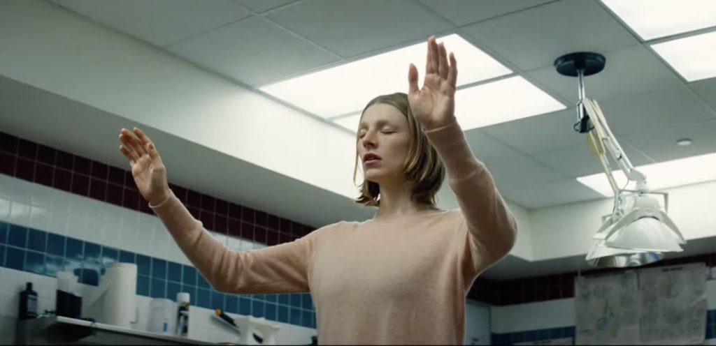 'Kinds of Kindness' Trailer: Yorgos Lanthimos' Anthology Film Starring Emma Stone