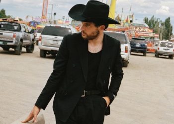 Josh O’Connor Leads in Story of Cowboy Rebuilding After Ranch Fire