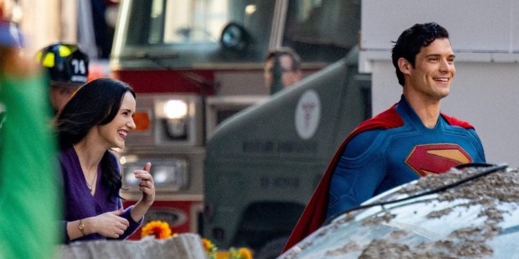 Image: David Corenswet with Rachel Brosnahan on the set of Superman