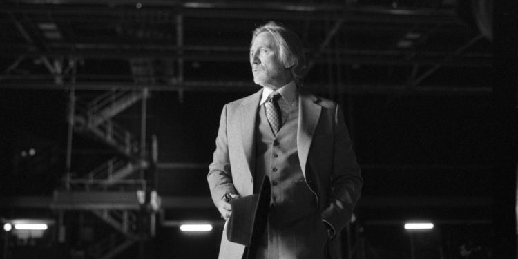 Daniel Craig Looks Unrecognizable in First Look at Netflix’s 'Wake Up Dead Man: A Knives Out Mystery'