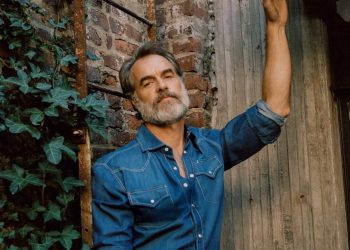 Murray Bartlett and Amy Adams to Star in 'At the Sea' from Kornel Mundruczó and Kata Wéber