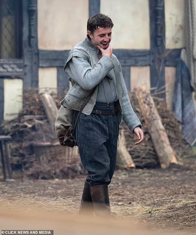 Chloé Zhao Hamnet adaptation