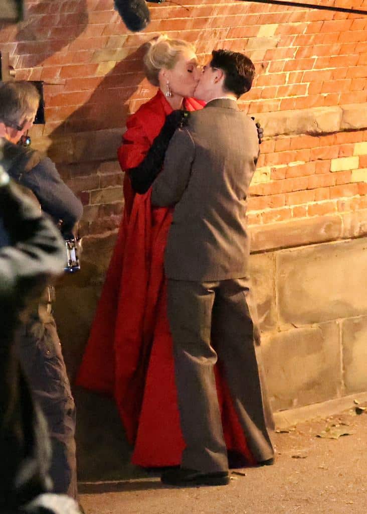 Marty Supreme set images Timothée Chalamet and Gwyneth Paltrow