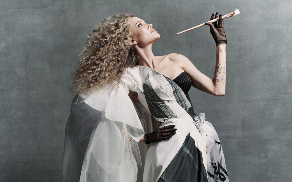 Stitches film Angelina Jolie