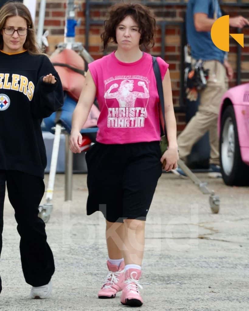 New Look: Sydney Sweeney in Pink Sleeveless Shirt as Christy Martin on Set of David Michôd’s Biopic