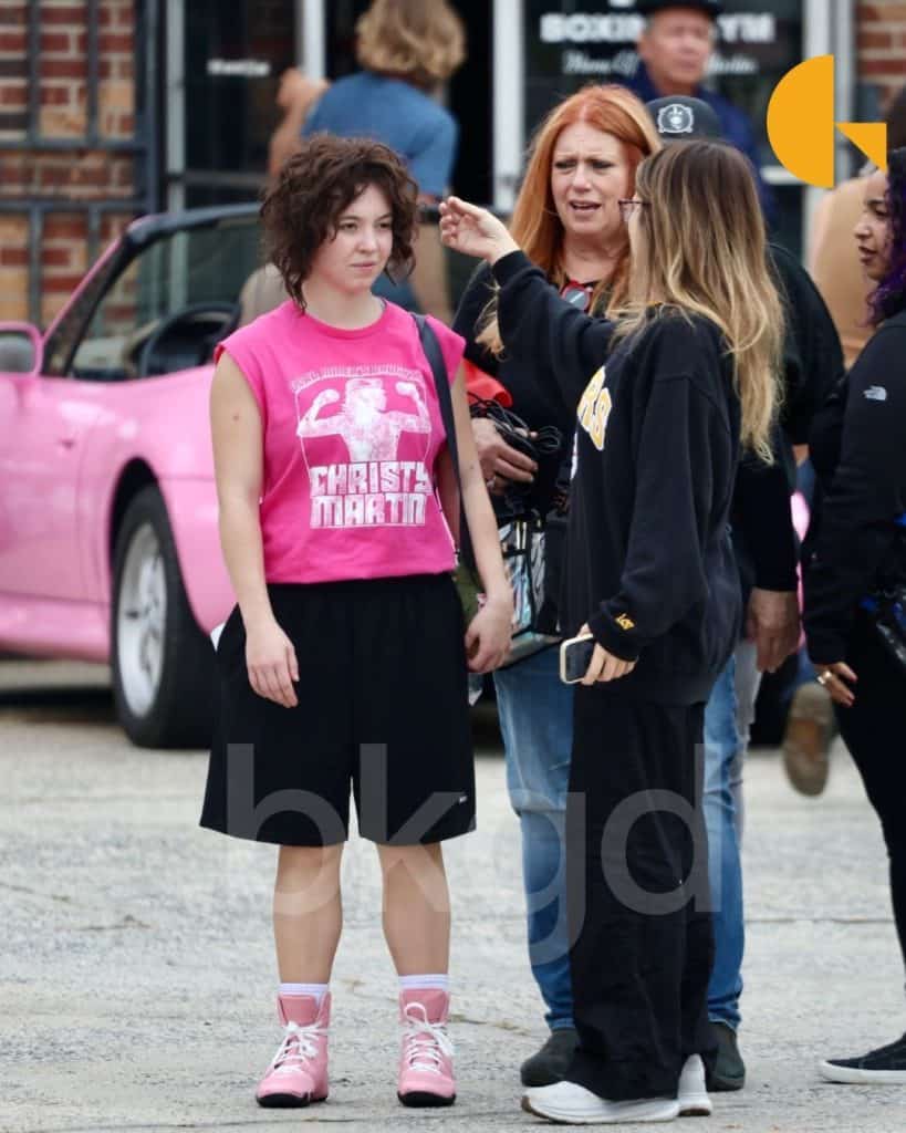 New Look: Sydney Sweeney in Pink Sleeveless Shirt as Christy Martin on Set of David Michôd’s Biopic