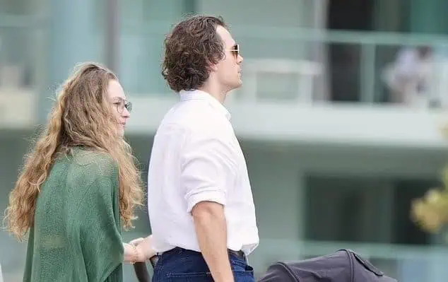 Henry Cavill and Natalie Viscuso spotted with newborn