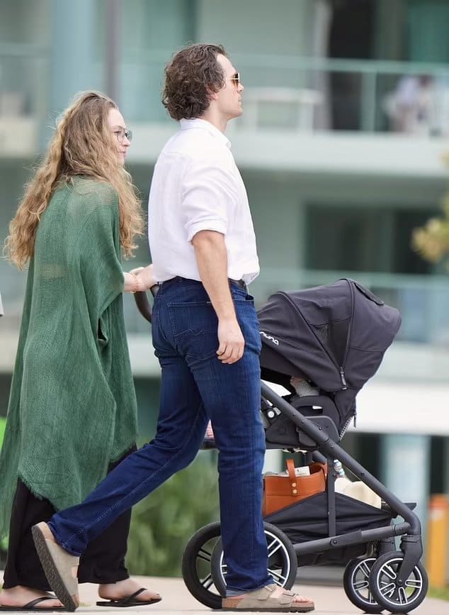 Henry Cavill and Natalie Viscuso spotted with newborn