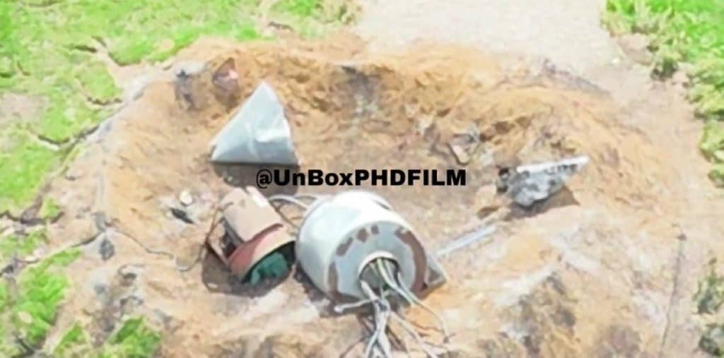 mysterious statues Avengers: Doomsday set