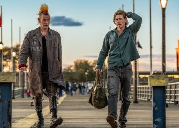 Caught Stealing trailer Austin Butler