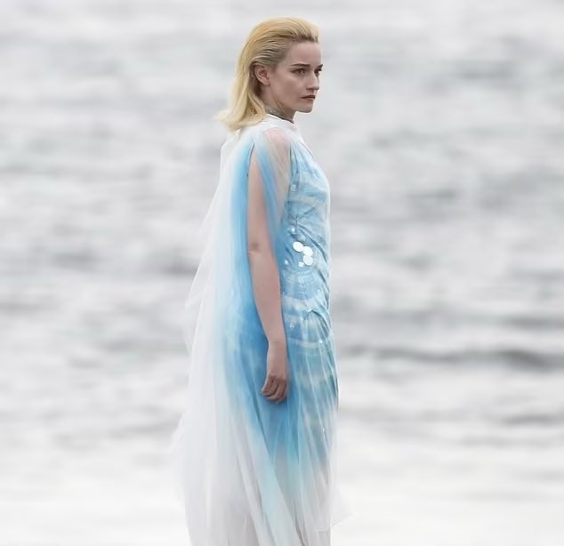 Julia Garner Shalla-Bal leak