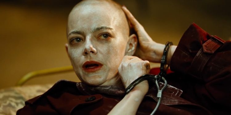 First look at Emma Stone with a shaved head in Yorgos Lanthimos' Bugonia, a remake of Save the Green Planet! See the trailer and images here.