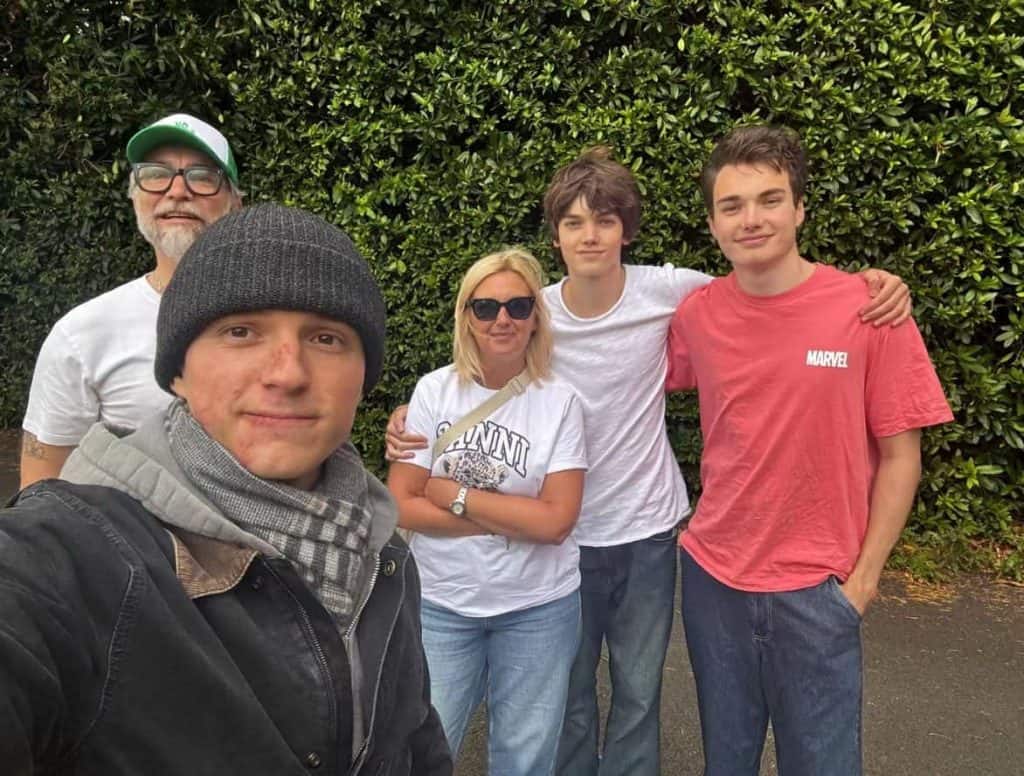 First-look images show Tom Holland and Zendaya on the set of Spider-Man: Brand New Day in London, visiting Aunt May’s grave during filming.