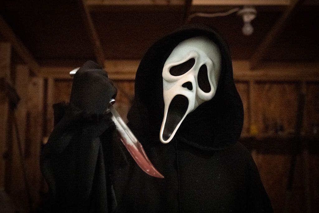 The first trailer for Scream 7 premieres on September 5, 2025, alongside The Conjuring: Last Rites. Get details on the leaked trailer description featuring Stu Macher’s iconic house and Ghostface’s terrifying return.