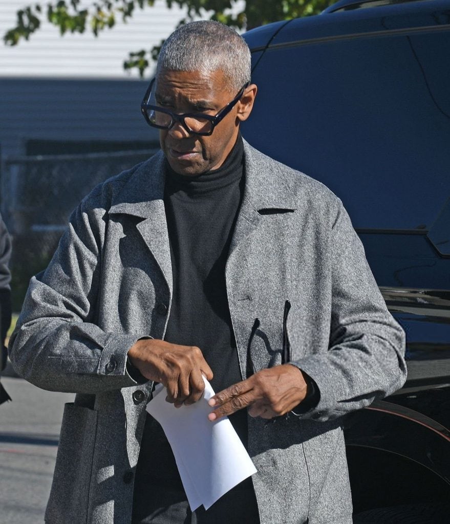 Robert Pattinson on the set of Fernando Meirelles' HERE COMES THE FLOOD