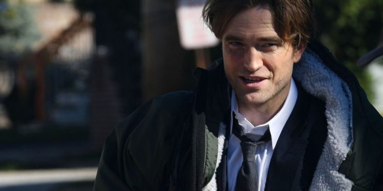 Robert Pattinson on the set of Fernando Meirelles' HERE COMES THE FLOOD