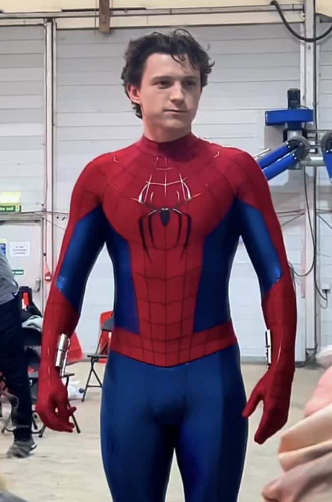 New set photos from Marvel's Spider-Man: Brand New Day show Tom Holland and Zendaya interacting with fans during filming at Pinewood Studios in the UK. Fans are excited as production ramps up for the next chapter in the Spider-Man saga.