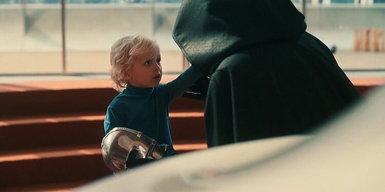 Disney is reportedly preparing to release a new trailer on December 11th, likely for Avengers: Doomsday. Insider reports suggest the teaser will run just over one minute and serve as a brief first look at the upcoming Marvel epic.