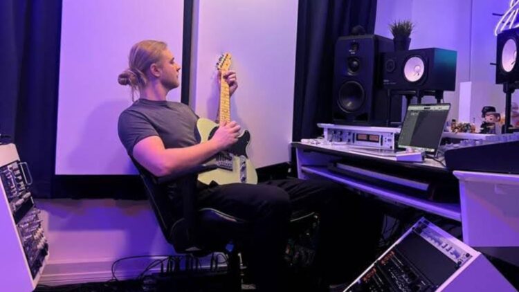 Oscar Linnander is a Swedish producer and multi-instrumentalist with credits including Kehlani, Demi Lovato, and Jessie Murph. A look at his work, creative approach, and growing presence in modern pop.