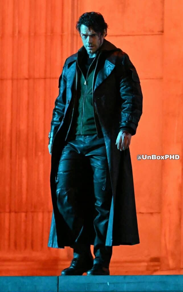 Henry Cavill was spotted filming